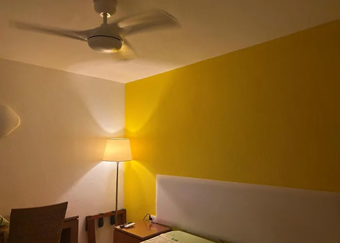 Estudio Privado In Gigantes